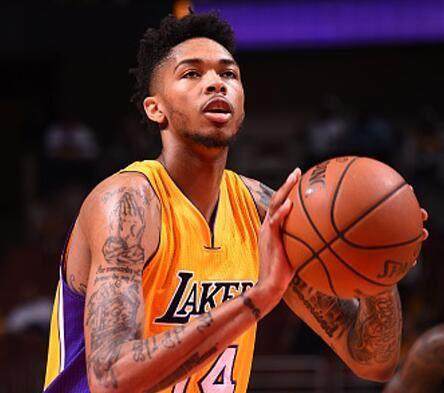 在激烈的竞 在激烈的竞