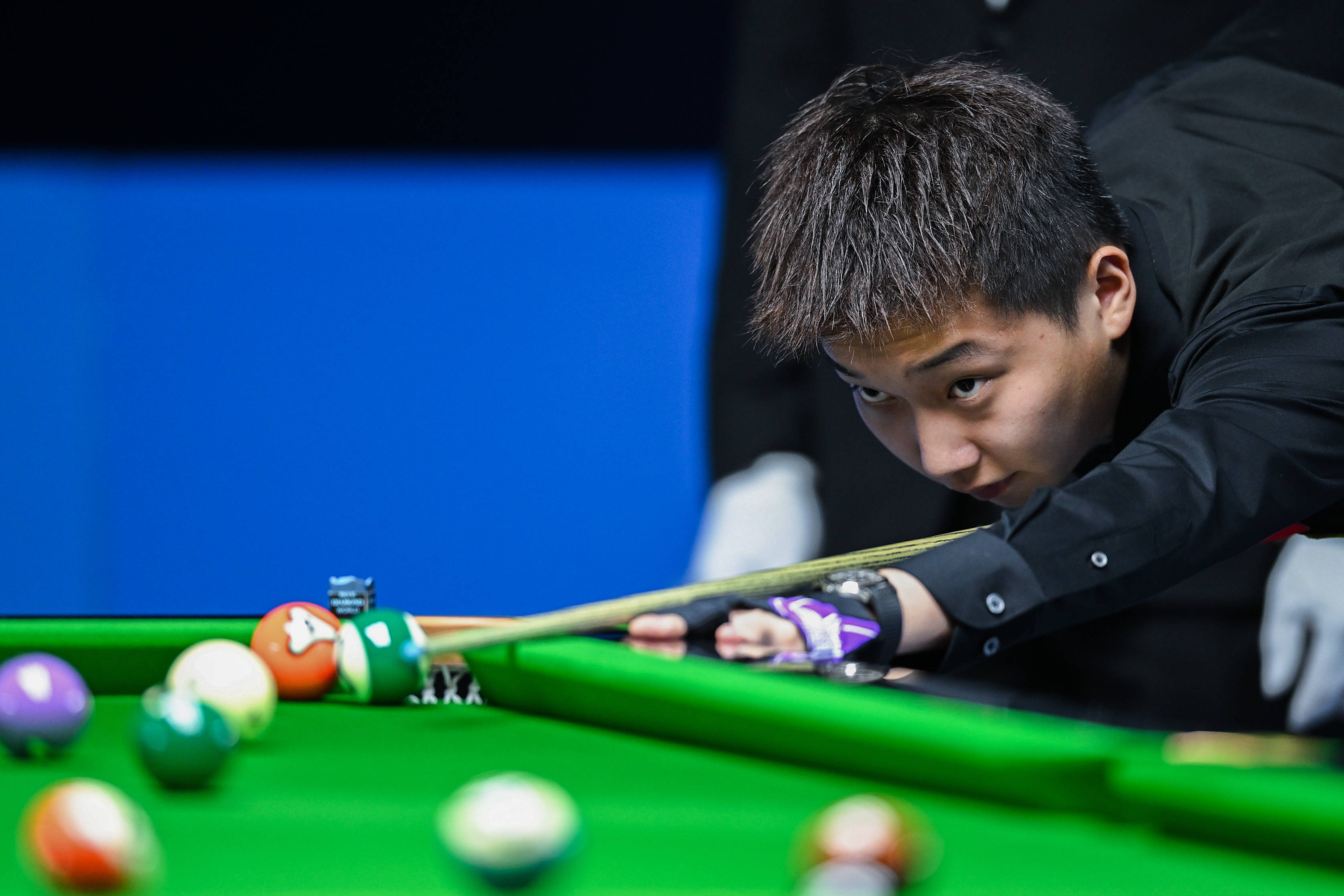 扩大社交的 扩大社交的